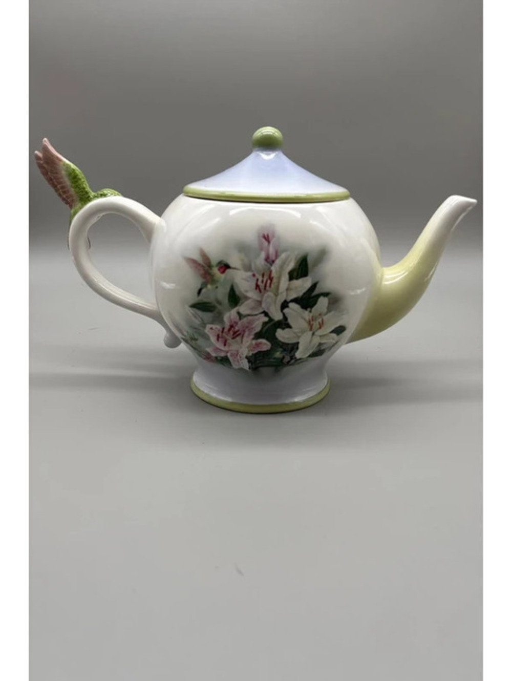 Vtg Teleflora by Lena Liu Porcelain Teapot w/Lid Hummingbird and Lillies